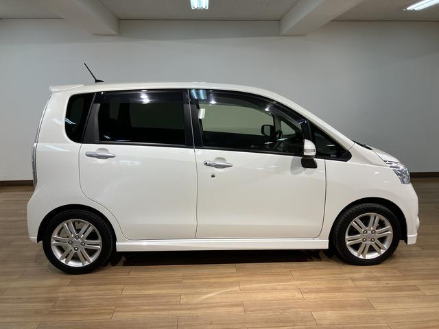 ムーヴカスタム　ＲＳ／１年保証／ターボ／２．４万キロ／１５アルミ／１年間距離無制限保証／ターボエンジン／２．４万キロ／スマートキー／１５インチアルミホイール／オートエアコン／ＭＯＭＯステアリング／オートライト／ディスチャージヘッドランプ／フロントベンチシート／ＣＶＴ（大阪府）の中古車