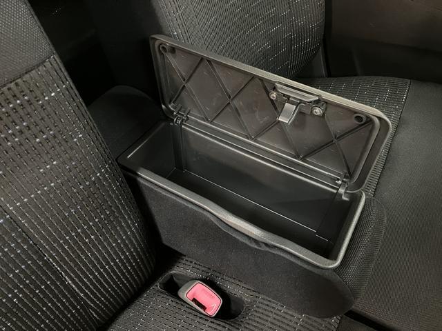 ムーヴカスタム　ＲＳ／１年保証／ターボ／２．４万キロ／１５アルミ／１年間距離無制限保証／ターボエンジン／２．４万キロ／スマートキー／１５インチアルミホイール／オートエアコン／ＭＯＭＯステアリング／オートライト／ディスチャージヘッドランプ／フロントベンチシート／ＣＶＴ（大阪府）の中古車
