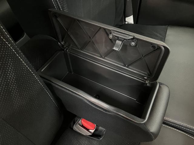 タントカスタムＸ　トップエディションリミテッドＳＡIII大画面ナビ１年間距離無制限保証／０．８万キロ／純正８インチナビ／後席用モニター／ドラレコ／パノラマモニター／両側電動スライドドア／シートヒーター／ＬＥＤヘッドライト・フォグ／Ｂｌｕｅｔｏｏｔｈ／フルセグＴＶ／（大阪府）の中古車