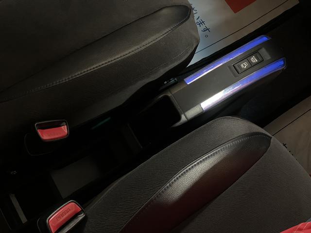 タントエグゼカスタムＲＳ／１年保証／ターボ／ナビ／ドラレコ／ＥＴＣ／１年間距離無制限保証／ターボエンジン／ナビ／ドラレコ／ＥＴＣ／スマートキー／オートエアコン／ディスチャージヘッドランプ／１５インチアルミ／Ｂｌｕｅｔｏｏｔｈ／フルセグＴＶ／ＵＳＢ／アイドリングストップ（大阪府）の中古車