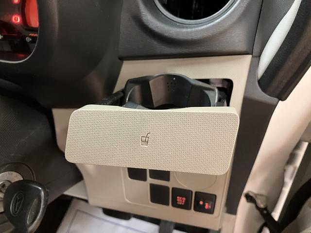 ムーヴＬ／１年保証／２．８万キロ／フロントベンチシート／ＣＶＴ／１年間距離無制限保証／ダイハツ正規ディーラー／２．８万キロ／ＣＶＴ／キーレスエントリー／フロントベンチシート／アイドリングストップ／（大阪府）の中古車