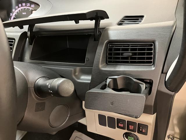 ムーヴＸリミテッド／１年保証／１万キロ／ナビ／バックカメラ／ＣＶＴ１年間距離無制限保証／１万キロ／純正ナビ／バックカメラ／スマートキー／オートエアコン／アイドリングストップ／フロントベンチシート／１４インチアルミホイール／（大阪府）の中古車