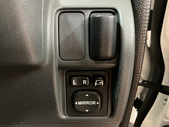 ハイゼットカーゴクルーズ１年間距離無制限保証／オートマ／ナビ／ワンセグ／エアコン／電動格納ドアミラー／パワーウィンドウ／（大阪府）の中古車