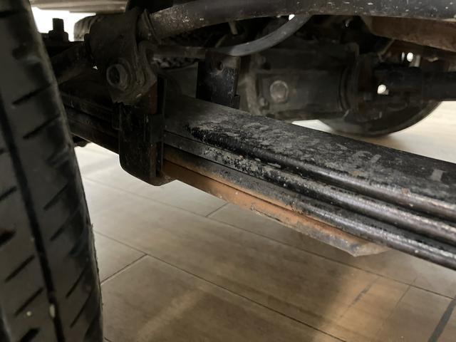 ハイゼットトラック垂直式テールリフトリヤ垂直式テールリフト　４ＷＤ　５速マニュアルミッション　エアコン　ＡＭ／ＦＭラジオ　荷台作業灯　１年間走行距離無制限保証　車検整備付き（大阪府）の中古車