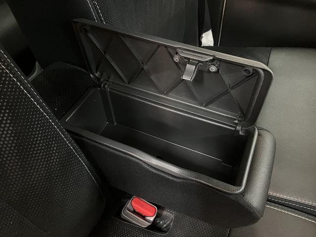 タントカスタムＲＳ　トップエディションＳＡ　ナビ／バックカメラナビゲーション　バックカメラ　フロントドライブレコーダー　ターボ　両側電動スライドドア　ＬＥＤヘッドライト　衝突回避支援ブレーキ　スマートアシスト　１年間走行距離無制限保証（大阪府）の中古車