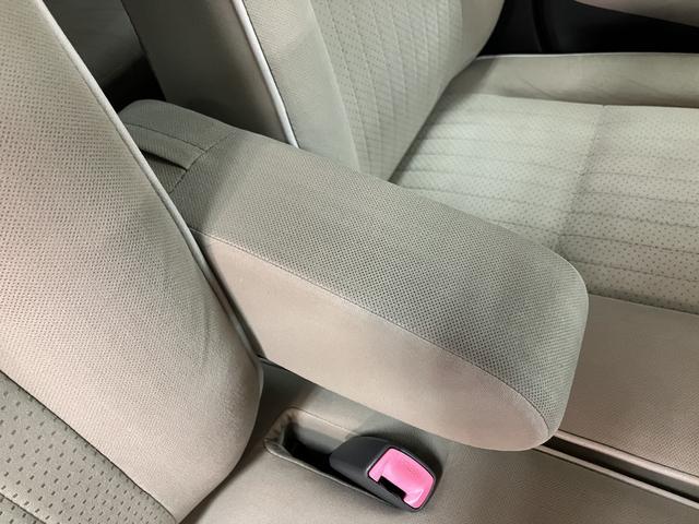 ミラココアココアプラスＧナビゲーション　バックカメラ（ルームミラー表示）　ＥＴＣ車載器　キーフリーキー　オートエアコン　電動格納ドアミラー　ベンチシート　衝突安全ボディ　１年間走行距離無制限保証（大阪府）の中古車