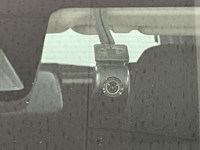 ロッキープレミアムＧナビゲーション　前後ドライブレコーダー　バックカメラ　ＥＴＣ車載器　ＬＥＤヘッドライト　ＬＥＤフォグランプ　シートヒーター　　キーフリーシステム　プッシュスタート（大阪府）の中古車