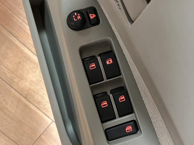 ムーヴＸ１年間距離無制限保証／ダイハツ認定中古車／ナビゲーション／Ｂｌｕｅｔｏｏｔｈ／オートエアコン／電動格納ドアミラー／プッシュボタンスタート／キーフリーシステム／アイドリングストップ（大阪府）の中古車