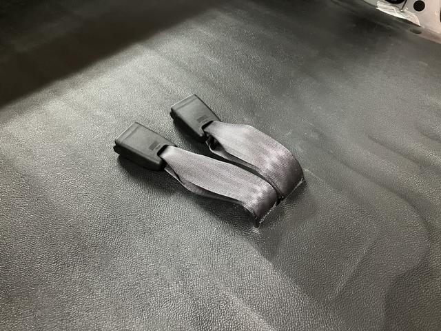 ハイゼットカーゴスペシャル　５Ｍ／Ｔ　１年間走行距離無制限保証５速マニュアルミッション　エアコン　パワーステアリング　集中ドアロック　ＡＭ／ＦＭラジオ　車検整備付き　１年間走行距離無制限保証　ダイハツ認定中古車（大阪府）の中古車