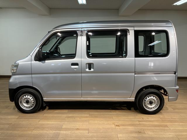 ハイゼットカーゴスペシャル　５Ｍ／Ｔ　１年間走行距離無制限保証５速マニュアルミッション　エアコン　パワーステアリング　集中ドアロック　ＡＭ／ＦＭラジオ　車検整備付き　１年間走行距離無制限保証　ダイハツ認定中古車（大阪府）の中古車