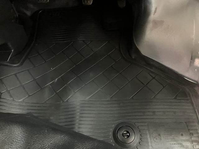 ハイゼットカーゴスペシャル　５Ｍ／Ｔ　１年間走行距離無制限保証５速マニュアルミッション　エアコン　パワーステアリング　集中ドアロック　ＡＭ／ＦＭラジオ　車検整備付き　１年間走行距離無制限保証　ダイハツ認定中古車（大阪府）の中古車