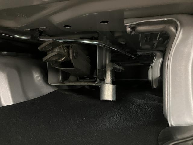 ハイゼットカーゴスペシャル　５Ｍ／Ｔ　１年間走行距離無制限保証５速マニュアルミッション　エアコン　パワーステアリング　集中ドアロック　ＡＭ／ＦＭラジオ　車検整備付き　１年間走行距離無制限保証　ダイハツ認定中古車（大阪府）の中古車