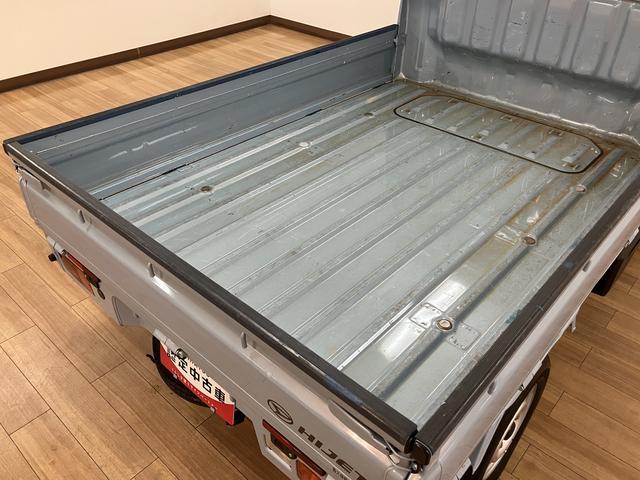 ハイゼットトラックエクストラＳＡIIIｔ１年間距離無制限保証／オートマ／ＥＴＣ／テールゲートチェーン／ＬＥＤヘッドライト／ＬＥＤフォグランプ／衝突軽減ブレーキ／キーレスエントリー／作業灯／パワーウィンドウ／エアコン（大阪府）の中古車