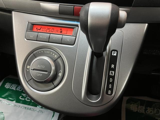 ムーヴカスタム　Ｘ　ダイハツ認定中古車ＣＤチューナー　ディスチャージヘッドランプ　キーフリーシステム　オートエアコン　スペアタイヤ　１年間走行距離無制限　点検整備付き　ダイハツ認定中古車（大阪府）の中古車