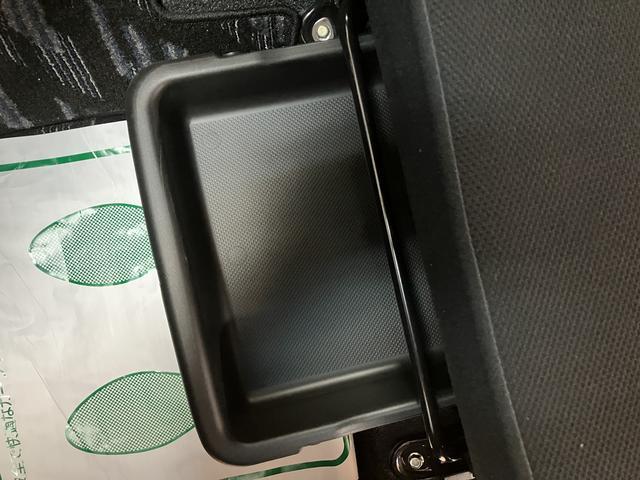 ムーヴカスタム　Ｘ　ダイハツ認定中古車ＣＤチューナー　ディスチャージヘッドランプ　キーフリーシステム　オートエアコン　スペアタイヤ　１年間走行距離無制限　点検整備付き　ダイハツ認定中古車（大阪府）の中古車