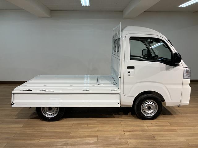 ハイゼットトラックハイルーフ　リヤ４枚リーフスプリング／ＡＭ／ＦＭラジオ届出済み未使用車／リヤ４枚リーフスプリング／ＡＭ／ＦＭラジオ／電動格納ドアミラー／パワーウィンドウ／キーフリー／プッシュボタンスタート／スマートアシスト／エアコン／パワステ／アイドリングストップ（大阪府）の中古車