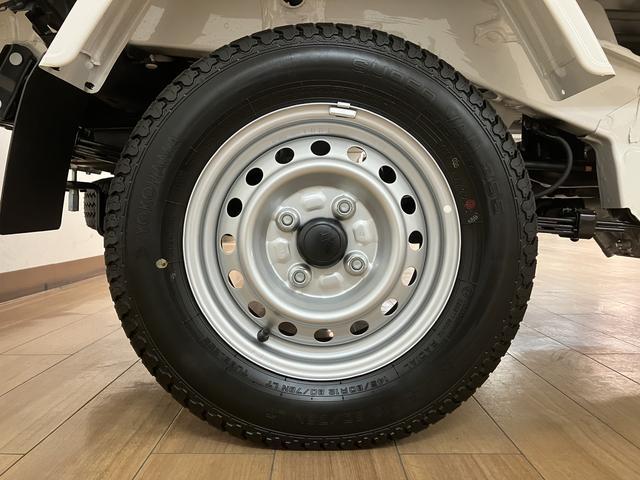 ハイゼットトラックハイルーフ　リヤ４枚リーフスプリング／ＡＭ／ＦＭラジオ届出済み未使用車／リヤ４枚リーフスプリング／ＡＭ／ＦＭラジオ／電動格納ドアミラー／パワーウィンドウ／キーフリー／プッシュボタンスタート／スマートアシスト／エアコン／パワステ／アイドリングストップ（大阪府）の中古車