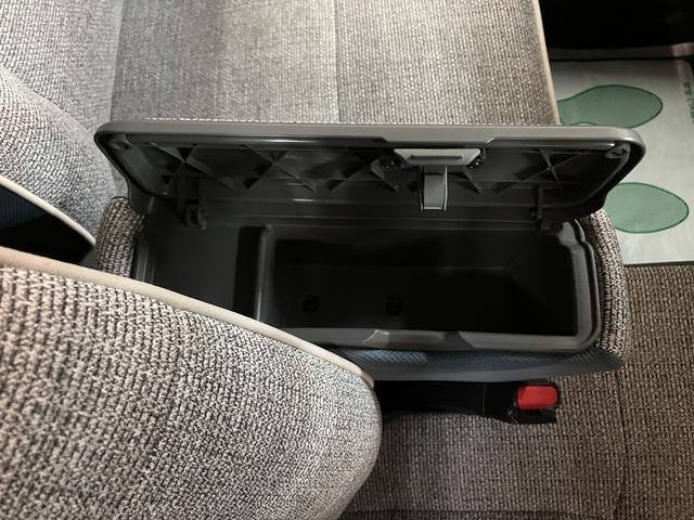 ムーヴキャンバスストライプスＧ　９インチディスプレイオーディオ／前後ドラレコ９インチディスプレイオーディオ　バックカメラ　前後ドライブレコーダー　ＬＥＤヘッドライト　両側電動スライドドア　コーナーセンサー　シートヒーター　ほっとカップホルダー　１年間走行距離無制限保証（大阪府）の中古車