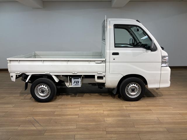 ハイゼットトラックスペシャル１年間距離無制限保証／５速マニュアル／エアコン／ＡＭラジオチューナー／車検整備付／認定中古車（大阪府）の中古車