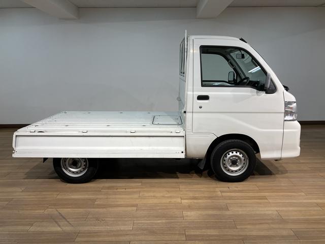 ハイゼットトラックスペシャル１年間距離無制限保証／５速マニュアル／エアコン／ＡＭラジオチューナー／車検整備付／認定中古車（大阪府）の中古車