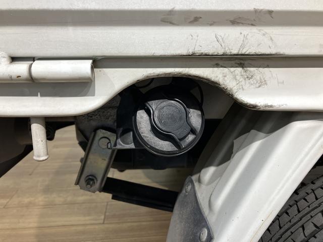 ハイゼットトラックスペシャル１年間距離無制限保証／５速マニュアル／エアコン／ＡＭラジオチューナー／車検整備付／認定中古車（大阪府）の中古車