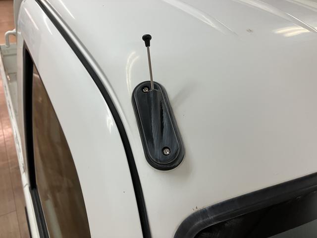 ハイゼットトラックスペシャル１年間距離無制限保証／５速マニュアル／エアコン／ＡＭラジオチューナー／車検整備付／認定中古車（大阪府）の中古車