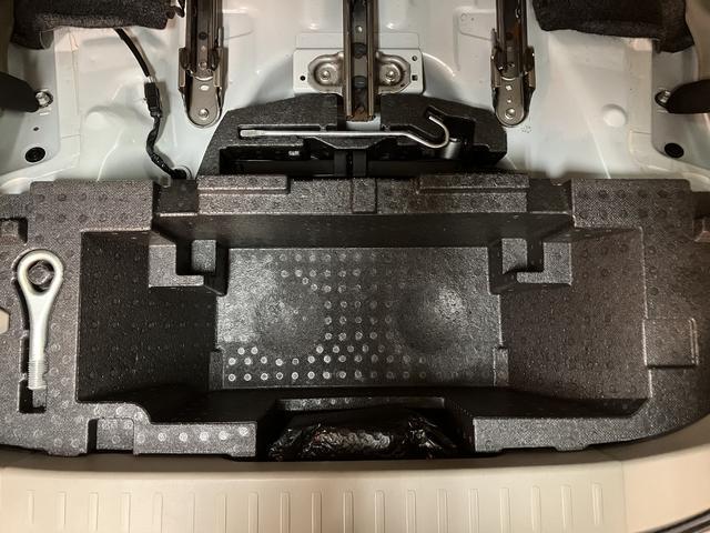 ムーヴＬ　ＳＡ　ナビ／ＥＴＣ車載器／１年間走行距離無制限保証ナビゲーション　ＥＴＣ車載器　　衝突回避支援ブレーキ・スマートアシスト　キーレスエントリー　電動格納ドアミラー　オートエアコン　１年間走行距離無制限保証　ダイハツ認定中古車　車検整備付き（大阪府）の中古車