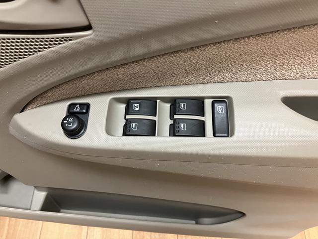 ムーヴＬ　ＳＡ　ナビ／ＥＴＣ車載器／１年間走行距離無制限保証ナビゲーション　ＥＴＣ車載器　　衝突回避支援ブレーキ・スマートアシスト　キーレスエントリー　電動格納ドアミラー　オートエアコン　１年間走行距離無制限保証　ダイハツ認定中古車　車検整備付き（大阪府）の中古車