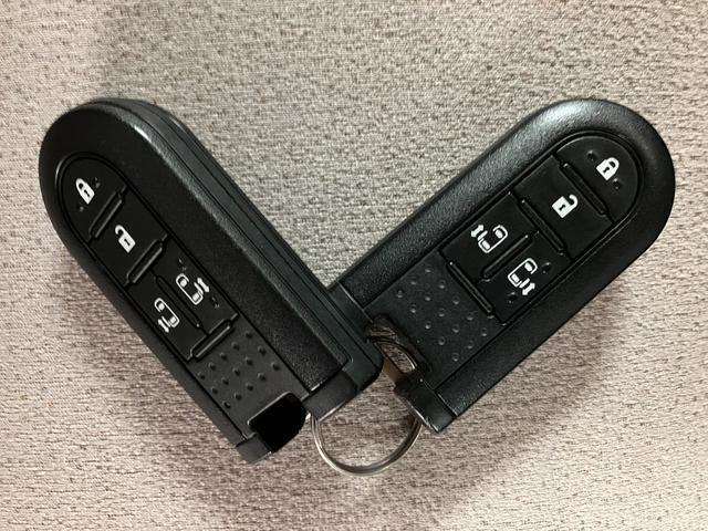 ムーヴキャンバスＸリミテッドメイクアップ　ＳＡIIＣＤ／ＤＶＤチューナー／パノラマカメラ／ＥＴＣ車載器／１年間距離無制限保証／衝突軽減ブレーキ／両側電動スライドドア／プッシュボタンスタート／キーフリーシステム／アイドリングストップ（大阪府）の中古車