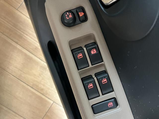 ミラココアココアプラスＸ　ナビ／ＬＥＤヘッドライト／スマートキーナビゲーション　ＬＥＤヘッドライト　スマートキー　ＬＥＤルームランプ　オートエアコン　ベンチシート　ルーフレール　走行３．４万キロ　ダイハツ認定中古車　車検整備付き（大阪府）の中古車