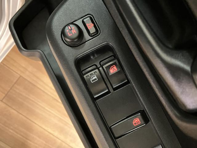 ハイゼットカーゴクルーズ　ＣＤチューナー／ＥＴＣ／ＬＥＤヘッドランプ１年間距離無制限保証／ＣＤチューナー／ＥＴＣ／ＬＥＤヘッドランプ／プッシュボタンスタート／電動格納ドアミラー／コーナーセンサー／衝突軽減ブレーキ／エアコン／パワステ／パワーウィンドウ（大阪府）の中古車