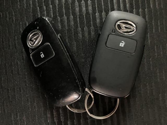 ハイゼットカーゴクルーズ　ＣＤチューナー／ＥＴＣ／ＬＥＤヘッドランプ１年間距離無制限保証／ＣＤチューナー／ＥＴＣ／ＬＥＤヘッドランプ／プッシュボタンスタート／電動格納ドアミラー／コーナーセンサー／衝突軽減ブレーキ／エアコン／パワステ／パワーウィンドウ（大阪府）の中古車