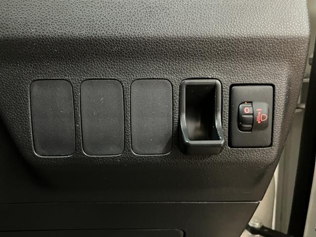 ミラＴＸバン・ＡＭ／ＦＭラジオ・電動格納ドアミラー・キーレス軽バン・ＡＭ／ＦＭラジオ・電動格納ドアミラー・キーレスエントリー・エアコン・パワーステアリング・バイザ−／ラバ−マット付き・１年間走行距離無制限保証・車検整備付き（大阪府）の中古車