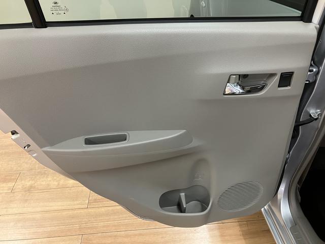 ミライースX CD/USBチュ−ナ−・リモコンキ−・社外品アルミCD/USBチュ−ナ−・リモコンキ−・社外品アルミホイ−ル・アイドリングストップ・電動格納ドアミラー・1年間走行距離無制限保証・車検整備付き(大阪府)の中古車