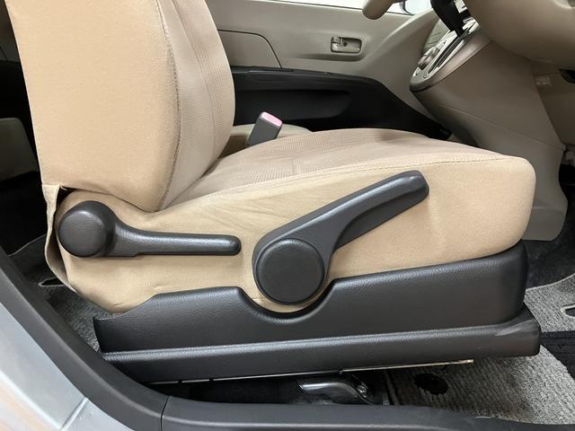 ミラＸリミテッド　純正フルセグナビ・ＥＴＣ・社外品アルミホイ−ル純正フルセグナビ・ＣＤ／ＤＶＤ／Ｂｌｕｅｔｏｏｔｈ・ＥＴＣ車載器・社外品アルミホイ−ル・電動格納ドアミラー・スマ−トキ−・マット／バイザ−装備（大阪府）の中古車