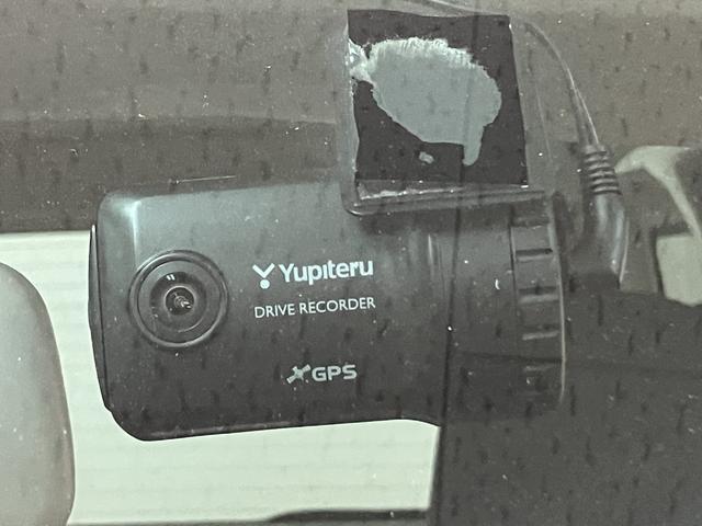 ハイゼットカーゴＤＸワンセグ対応ナビゲーション　バックカメラ　ＥＴＣ車載器　ドラレコ　フロントパワーウィンドウ　エアコン　キーレスエントリー　プライバシーガラス　バックブザー　１年間走行距離無制限保証（大阪府）の中古車