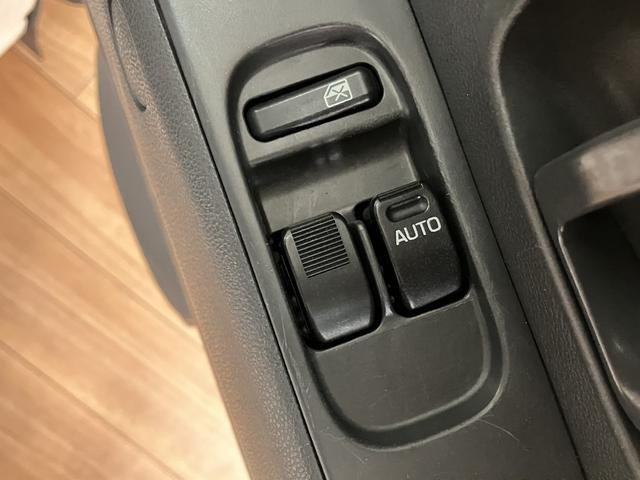 ハイゼットカーゴＤＸワンセグ対応ナビゲーション　バックカメラ　ＥＴＣ車載器　ドラレコ　フロントパワーウィンドウ　エアコン　キーレスエントリー　プライバシーガラス　バックブザー　１年間走行距離無制限保証（大阪府）の中古車