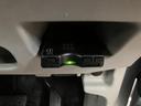 １年間距離無制限保証／衝突軽減ブレーキ／３万キロ／ナビ／ＥＴＣ／Ｂｌｕｅｔｏｏｔｈ／フルセグＴＶ／ＤＶＤ／ＵＳＢ／オートハイビーム／アイドリングストップ／横滑り防止装置／フロントベンチシート／（大阪府）の中古車
