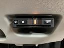 ナビ／ナビ連動前後ドラレコ／バックカメラ／ＥＴＣ車載器／１５インチ純正アルミホイール／衝突軽減ブレーキ／ＬＥＤヘッドライト／キーフリーシステム／プッシュボタンスタート／前席シートヒーター（大阪府）の中古車