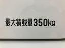 ナビゲーション（Ｂｌｕｅｔｏｏｔｈ対応）　ＥＴＣ車載器　エアコン　パワーステアリング　４速オートマチック　ハイルーフ　１年間走行距離無制限保証　車検整備付き（大阪府）の中古車