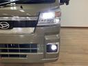 ４ＷＤ／ＣＶＴ車・オーディオレス・ＬＥＤヘッドライト・オートライト・コ−ナ−センサ−・スマ−トキ−・オーバ−ヘッドシェルフ・電動格納ドアミラー・荷台ＬＥＤライト（大阪府）の中古車