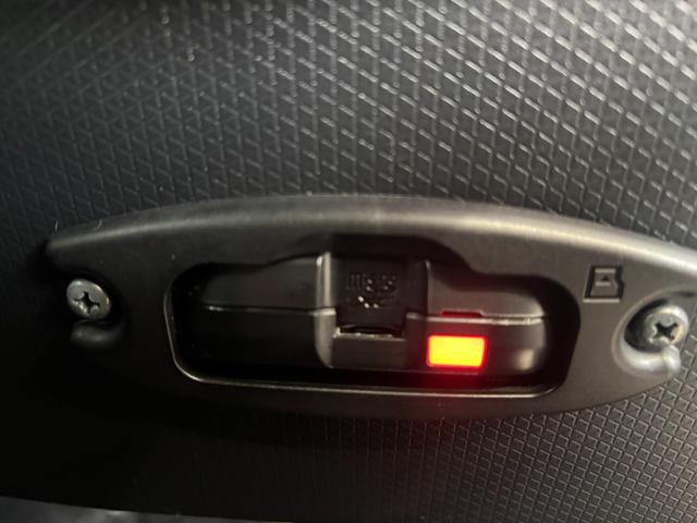 タントカスタムＲＳ１０インチ純正ナビ　パノラマモニター　ドライブレコーダー　電動パーキングブレーキ　フロントシートヒーター　電動格納式ドアミラー　パワーウィンドウ　アルミホイール　キーフリー　アイドリングストップ機能（奈良県）の中古車