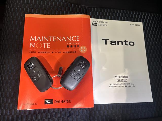 タントカスタムＲＳ１０インチ純正ナビ　パノラマモニター　ドライブレコーダー　電動パーキングブレーキ　フロントシートヒーター　電動格納式ドアミラー　パワーウィンドウ　アルミホイール　キーフリー　アイドリングストップ機能（奈良県）の中古車