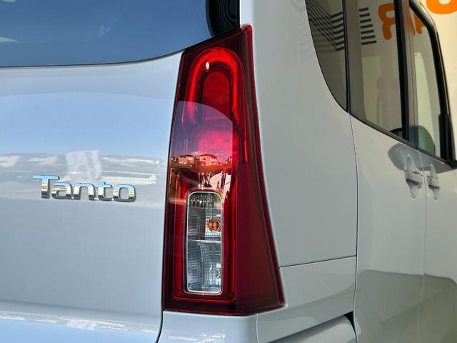 タントＸバックカメラ対応　片側電動スライドドア　電動パーキング　コ−ナ−センサ−　衝突被害軽減ブレーキ　アイドリングストップ機能　プッシュボタンスタ−ト　シ−トヒ−タ−　ＬＥＤヘッドライト（奈良県）の中古車