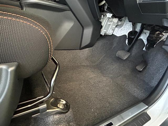 タフトGターボナビ ドラレコ ETC プッシュボタンスタ−ト フロントシ−トヒ−タ− 衝突被害軽減ブレーキ コ−ナ−センサ− アイドリングストップ機能 電動パーキング クル−ズコントロ−ル パノラマモニタ−(奈良県)の中古車