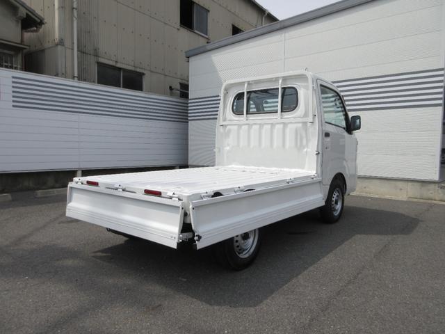 ハイゼットトラックスタンダードＡＭ／ＦＭラジオ　禁煙車　マニュアルエアコン　ＣＶＴ　パワーステアリング　運転席エアバック　ＡＢＳ（奈良県）の中古車