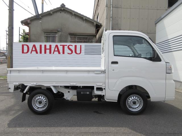 ハイゼットトラックスタンダードＡＭ／ＦＭラジオ　禁煙車　マニュアルエアコン　ＣＶＴ　パワーステアリング　運転席エアバック　ＡＢＳ（奈良県）の中古車