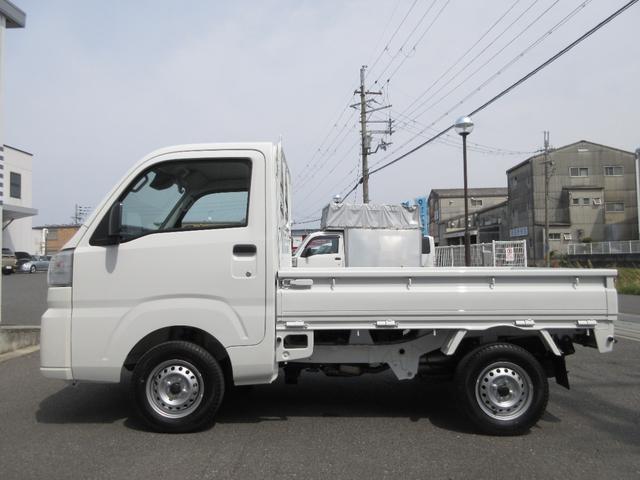 ハイゼットトラックスタンダードＡＭ／ＦＭラジオ　禁煙車　マニュアルエアコン　ＣＶＴ　パワーステアリング　運転席エアバック　ＡＢＳ（奈良県）の中古車