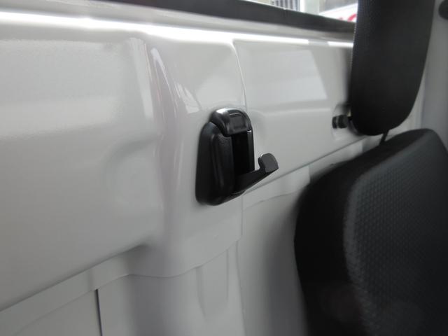 ハイゼットトラックスタンダードＡＭ／ＦＭラジオ　禁煙車　マニュアルエアコン　ＣＶＴ　パワーステアリング　運転席エアバック　ＡＢＳ（奈良県）の中古車
