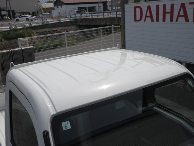 ハイゼットトラックスタンダードＡＭ／ＦＭラジオ　禁煙車　マニュアルエアコン　ＣＶＴ　パワーステアリング　運転席エアバック　ＡＢＳ（奈良県）の中古車